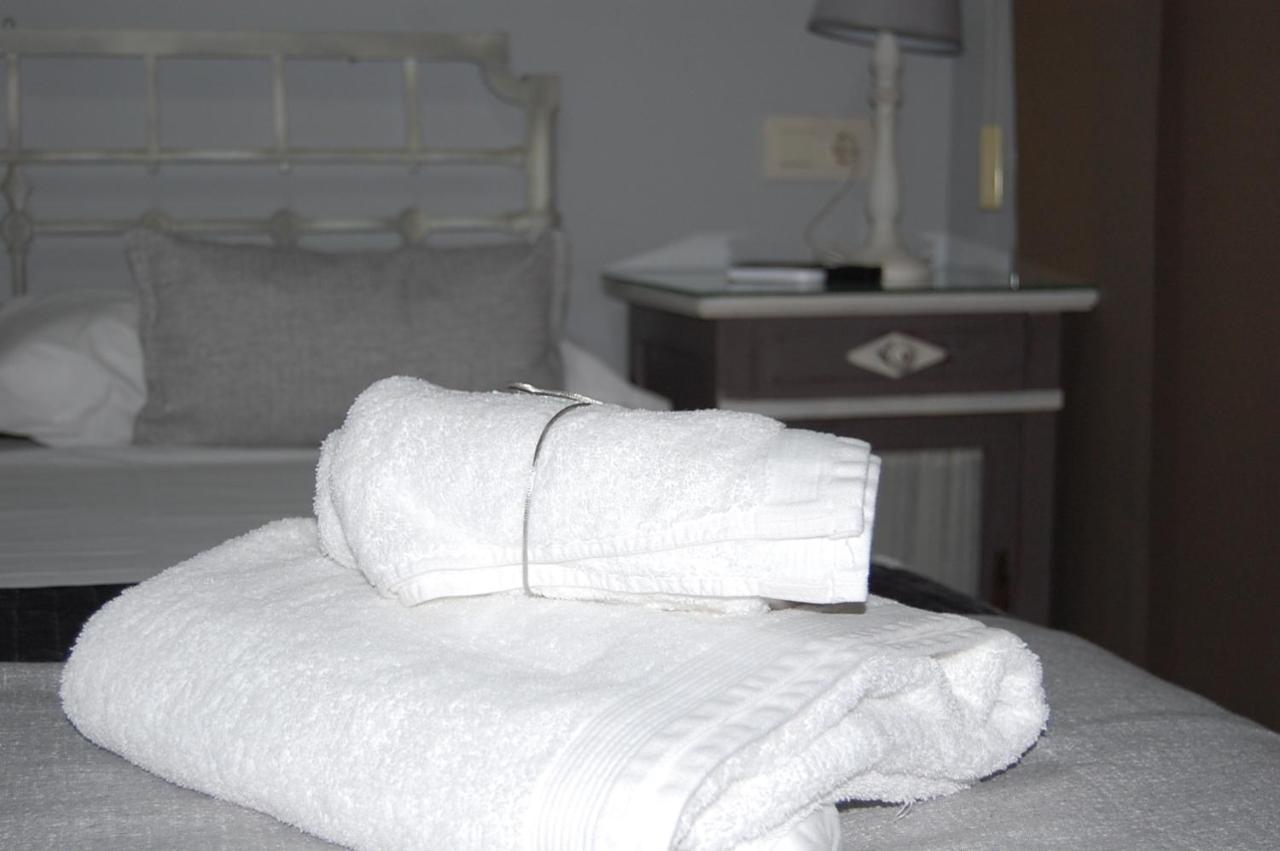 Apartamentos Los Jardines& Parking Córdoba Eksteriør billede
